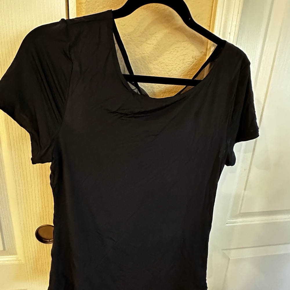 ZYIA Black Short Sleeve Women's Workout Tee Criss Cross Mesh Medium NWT